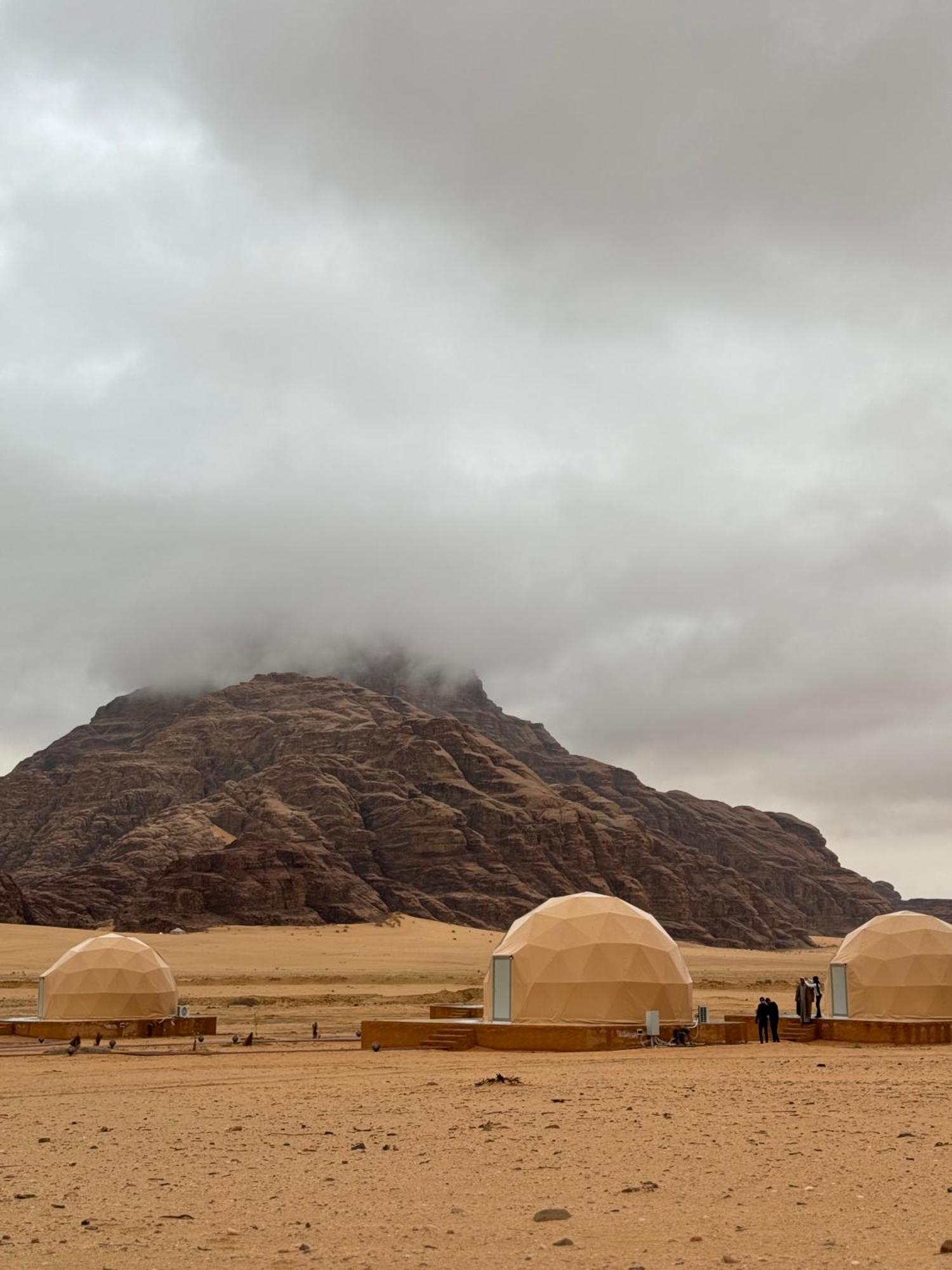 Wadi Rum Anwar Luxury Camp Екстериор снимка