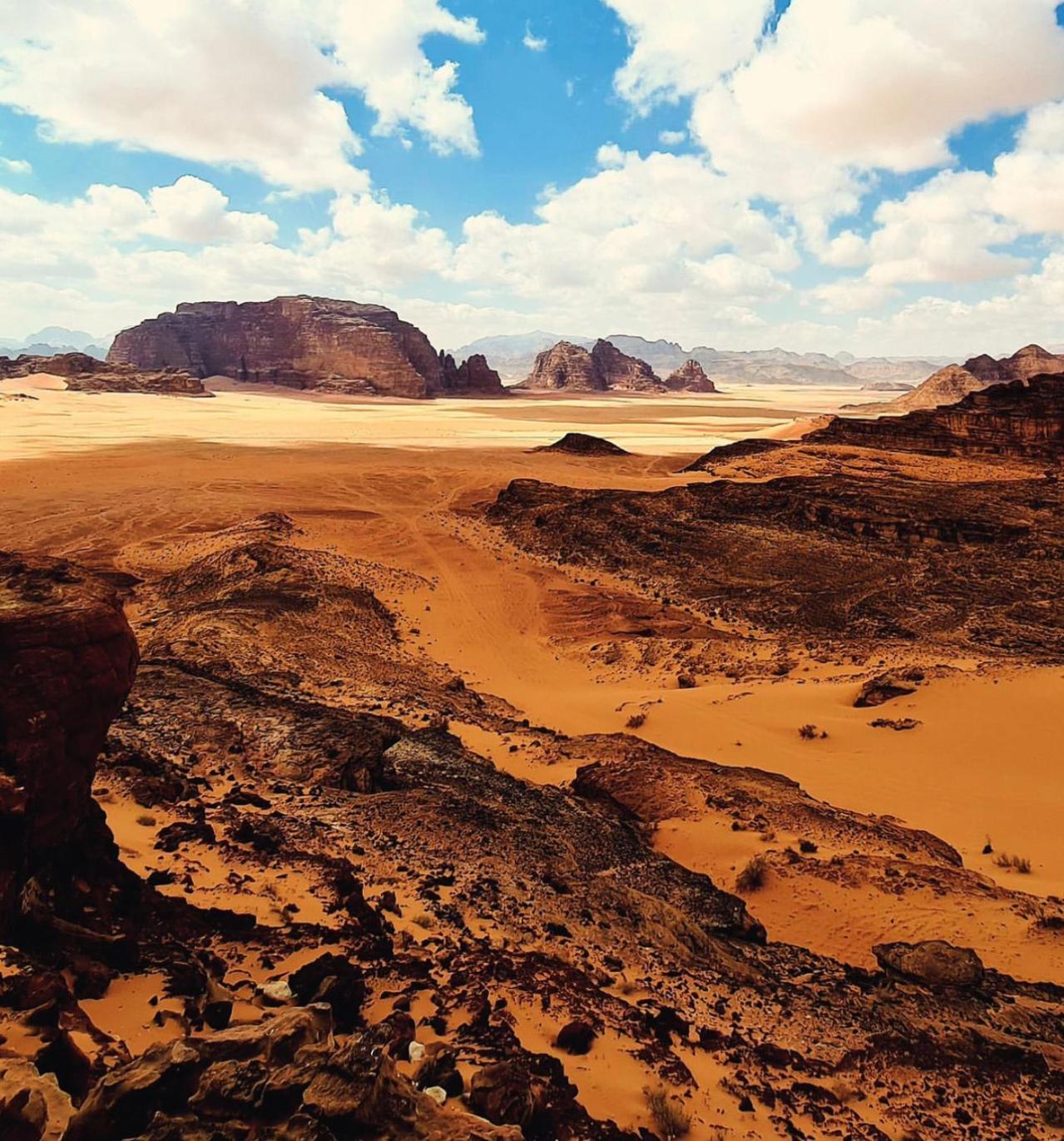 Wadi Rum Anwar Luxury Camp Екстериор снимка