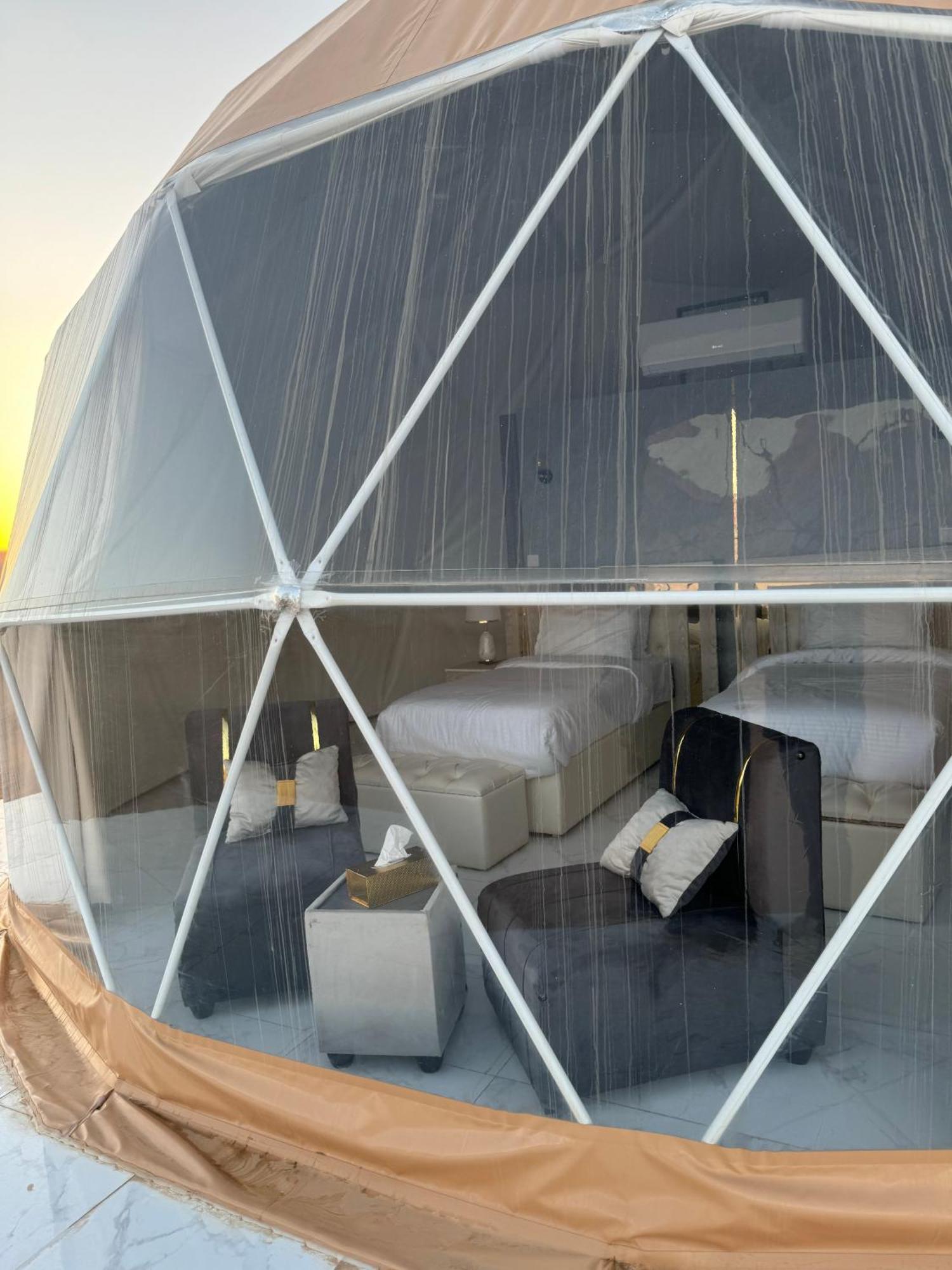 Wadi Rum Anwar Luxury Camp Екстериор снимка