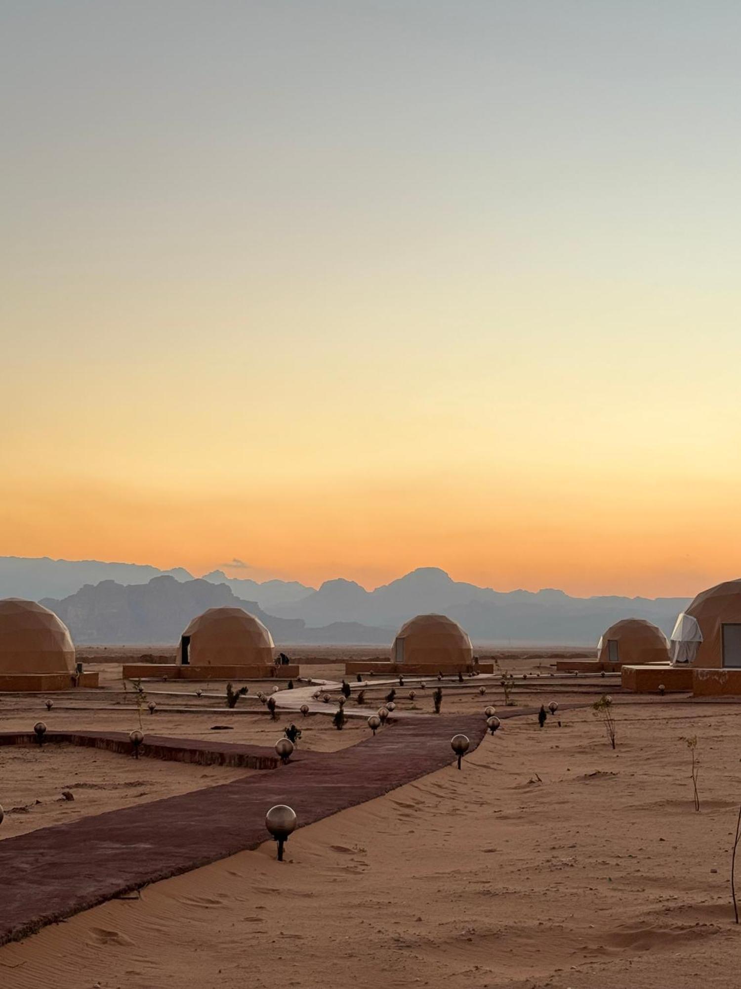 Wadi Rum Anwar Luxury Camp Екстериор снимка