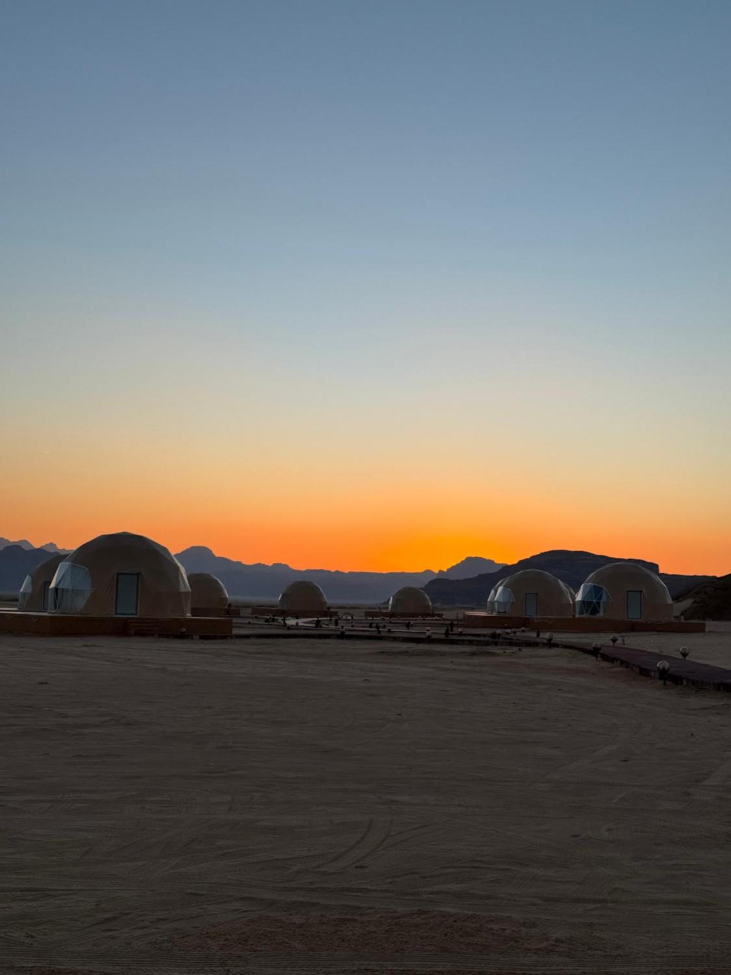 Wadi Rum Anwar Luxury Camp Екстериор снимка