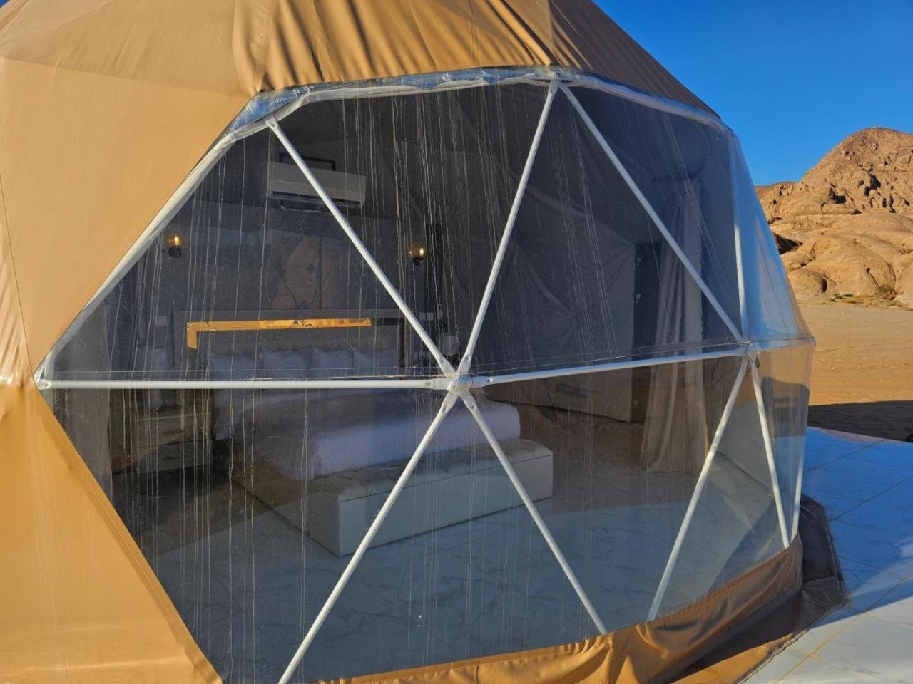 Wadi Rum Anwar Luxury Camp Екстериор снимка