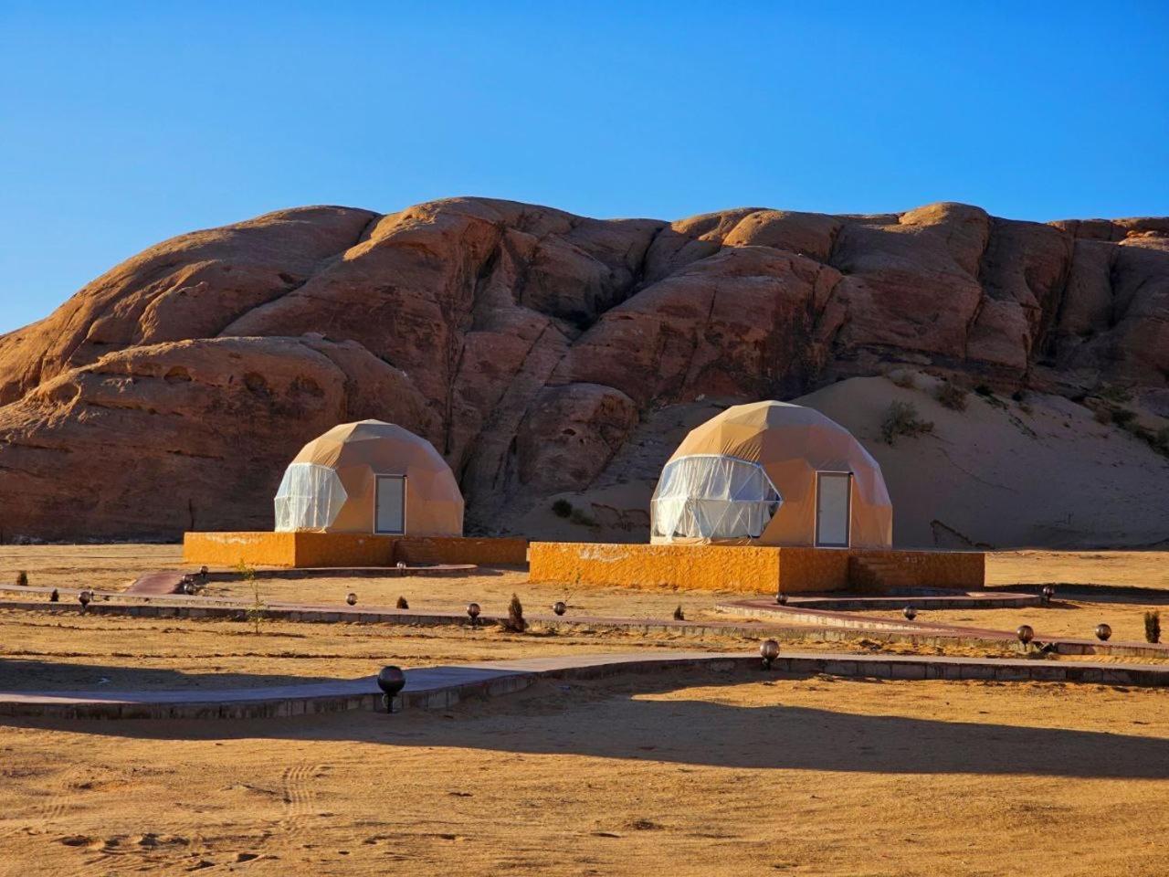 Wadi Rum Anwar Luxury Camp Екстериор снимка
