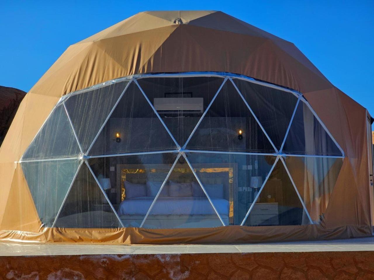 Wadi Rum Anwar Luxury Camp Екстериор снимка